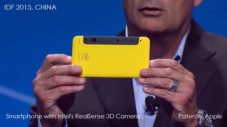 Brian Krzanich prezentuje telefon wyposażony w kamerę RealSense
