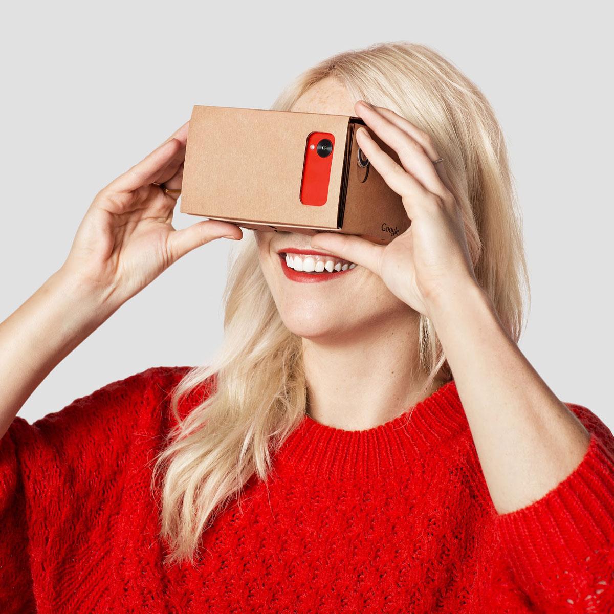 google cardboard google's new virtual reality department