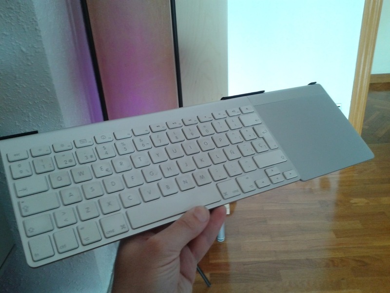Apple Wireless Keyboard and Magic Trackpad Joiner by Merlucin