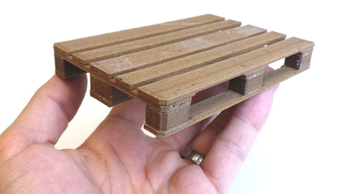 16mm scale 3d printed wooden pallet