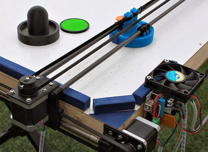 3D Printing air hockey robot