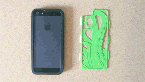 Smaller-Fraemes-3D-Printed-iPhone-case-MakerBot-Ready-App