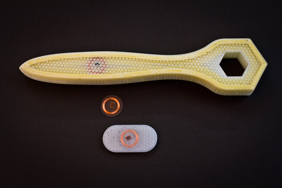 Museum justere århundrede MarkForged Insoles with Electronics - 3D Printing Industry