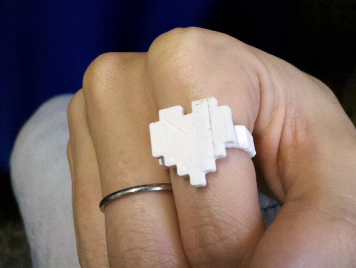 3D printed Amur (Heart Ring) by castomized found on Thingiverse