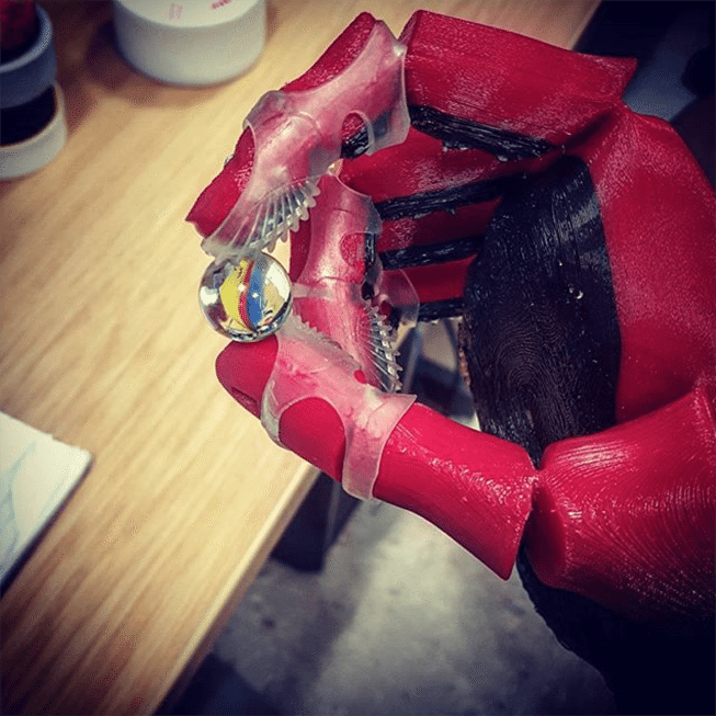 3D printed open bionics prosthetic hand with grips