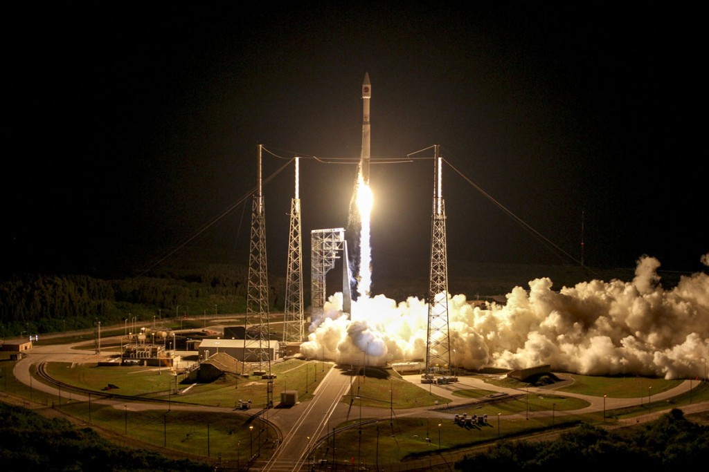 atlas v launch with 3D printed thermoplastic parts