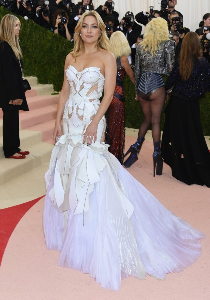Kate Hudson Looks Amazing in 3D Printed Dress - 3D Printing Industry
