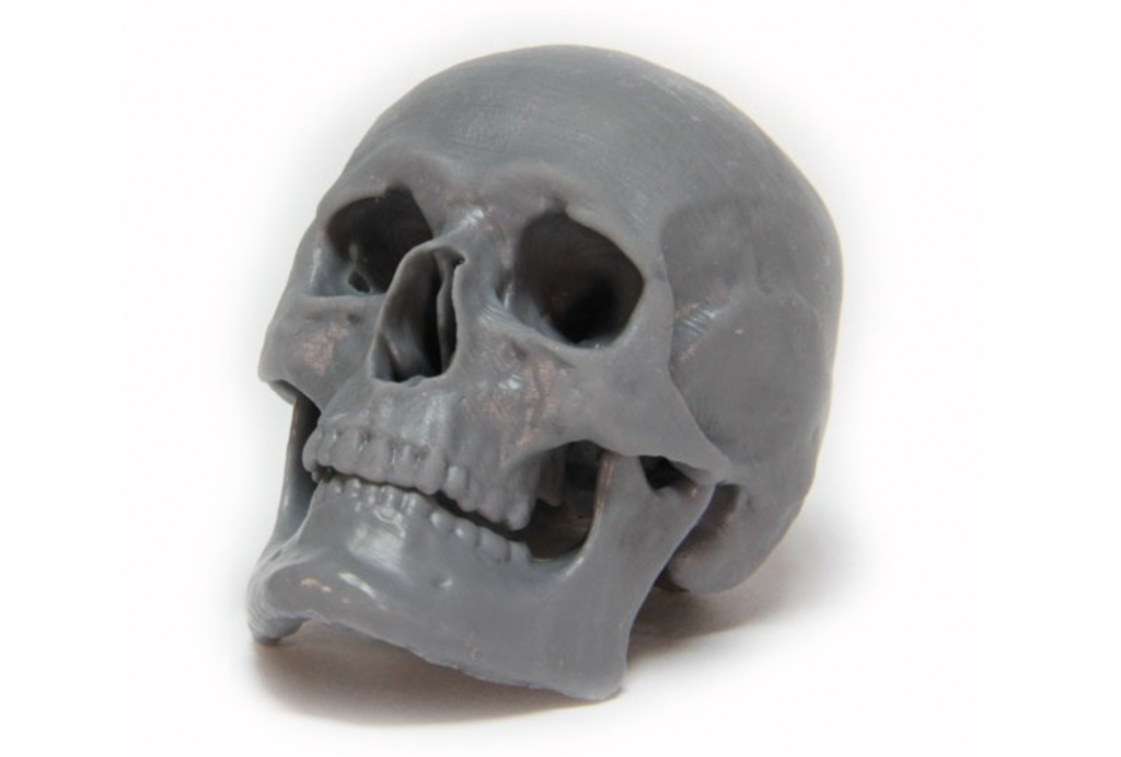 A skull printed in Makerjuice SF 500 mL resin Photo via: iMakr