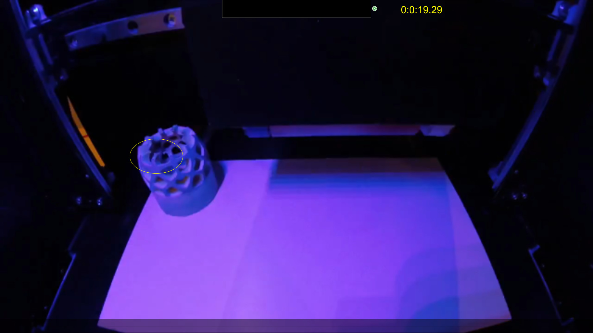 Image showing the top of the egg being printed without any internal supports. Image via Kickstarter user Synvox.