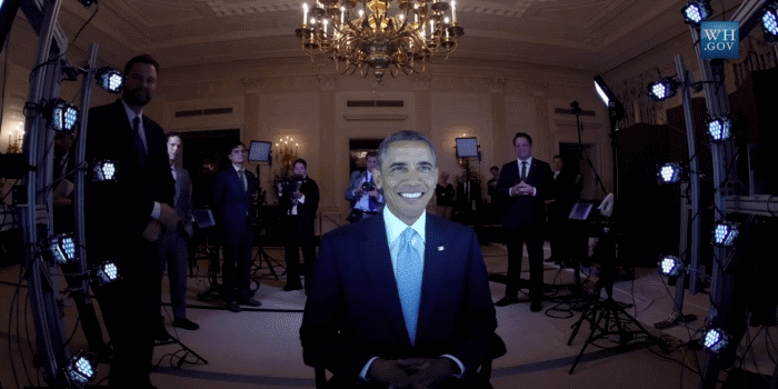 President Obama is scanned for his 3D printed bust. Screenshot via: WhiteHouse.gov