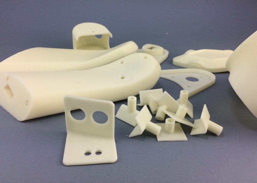 3D printed components for the Arrinera Hussarya. Photo via OMNI3D