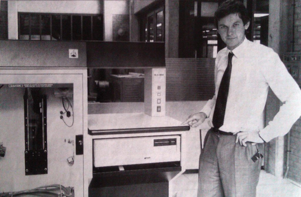Fried Vancraen and the 3D Systems SLA 3D Printer in 1990. Photo ©Materialise.