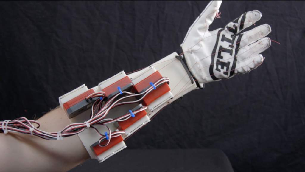  Grayson Galisky's Biomimetic Robotic Prosthetic Hand. Photo by Grayson Galisky.