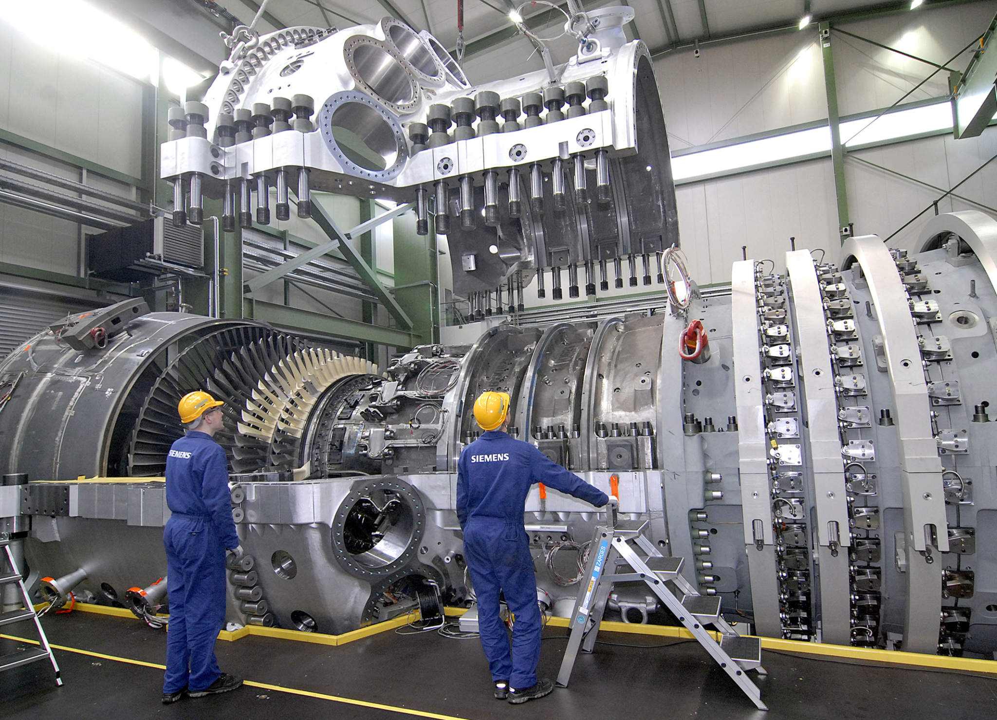 A Siemens SGT5-8000H gas turbine with a capacity of 340 megawatts (MW) of power. Photo via Siemens