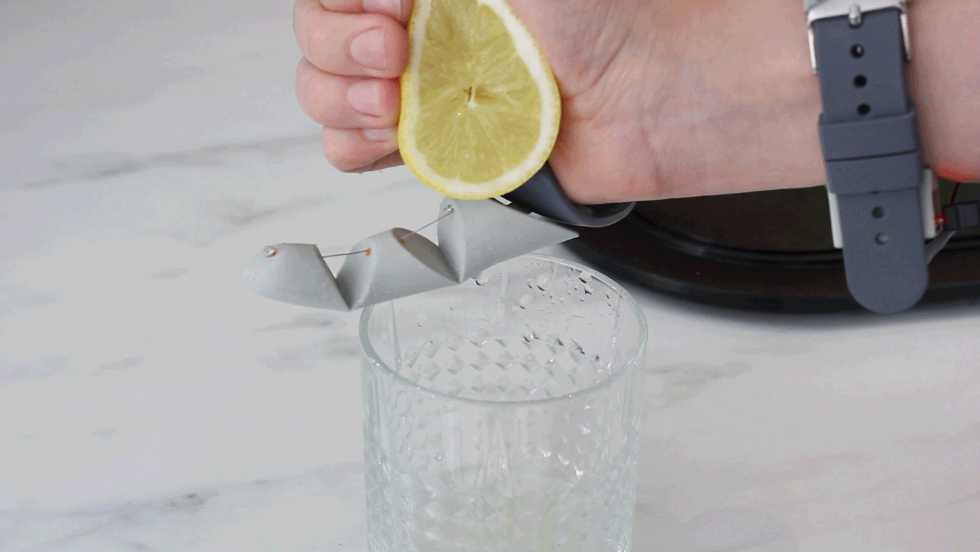 The Third Thumb has superhuman lemon squeezing abilities. Images via Dani Clode. 