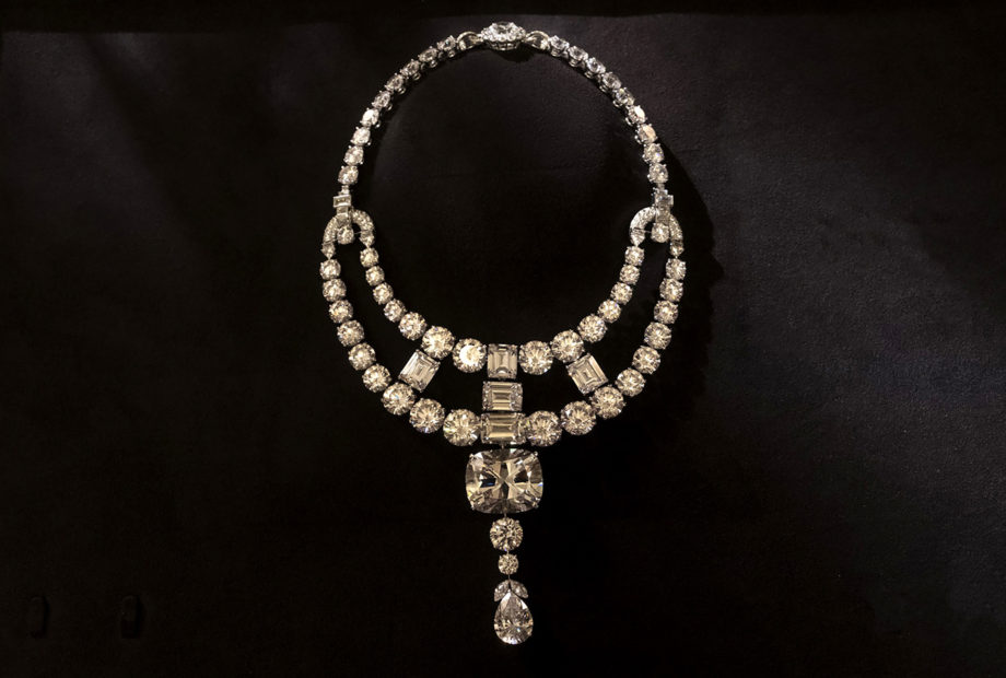 A replica diamond necklace as used in the Ocean's 8 film. Photo via 2018 Warner Bros. Entertainment Inc./Cartier