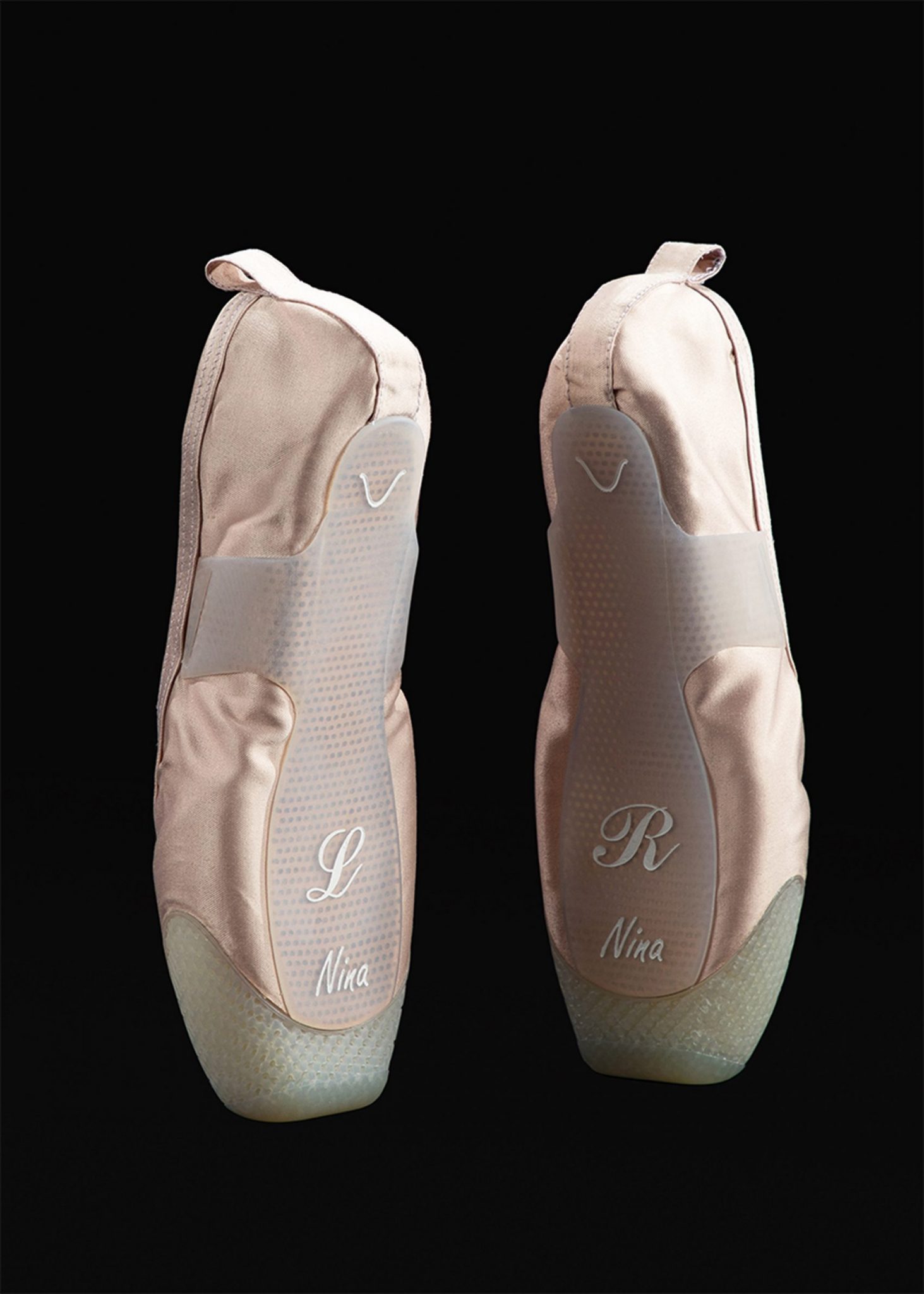 A close up of the custom-made P-rouette shoe. Image via Bezalel Academy of Art and Design.