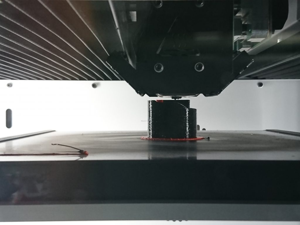 Insulation bellows around the extruder head. Photo by 3D Printing Industry.
