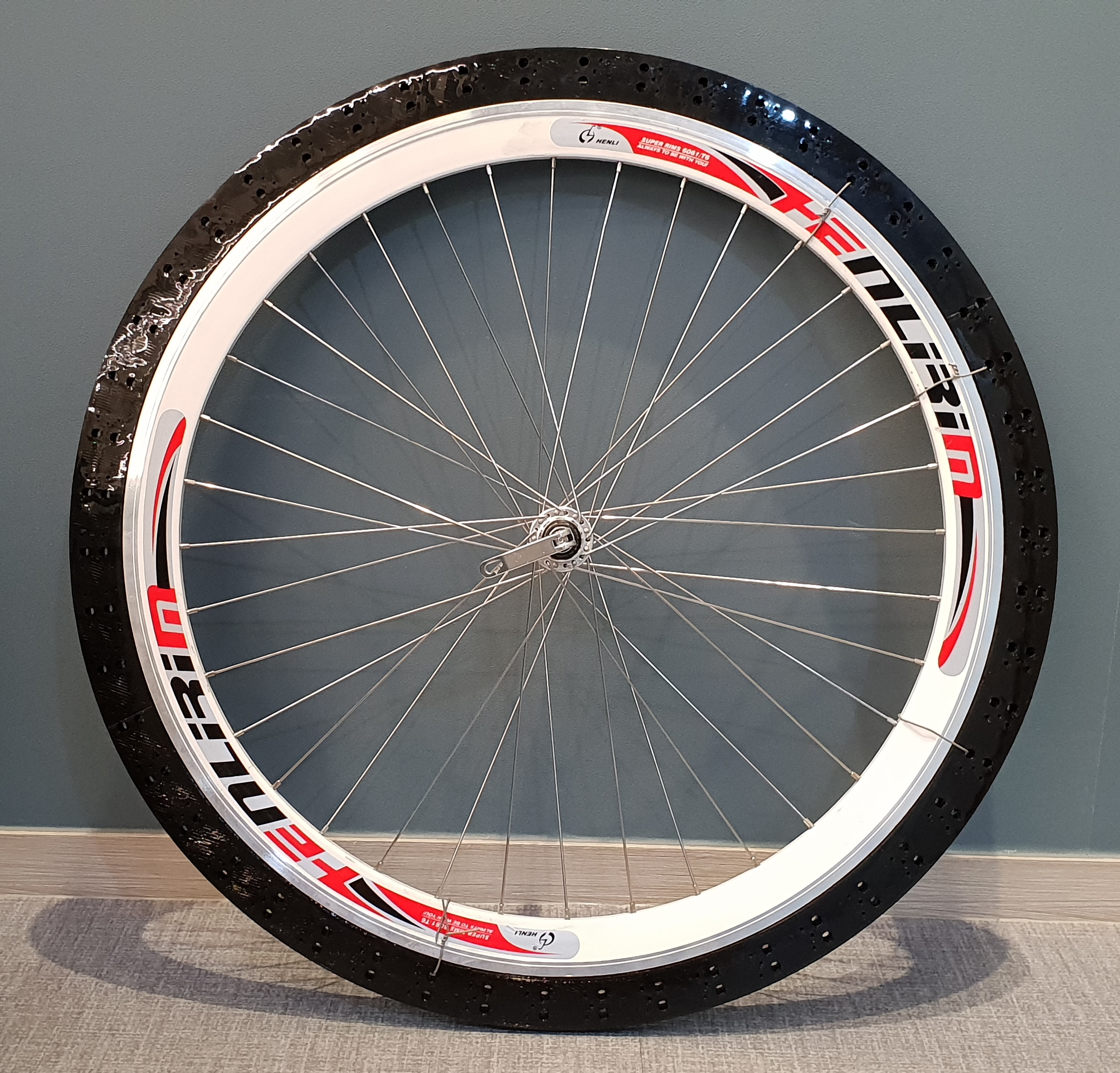 airless mountain bike tires