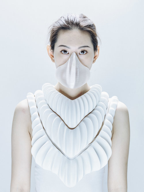 Amphibio, a gill garment for underwater breathing support made by Jun Kamei, a participant in the purmundus 2018. Image via Jun Kamei  