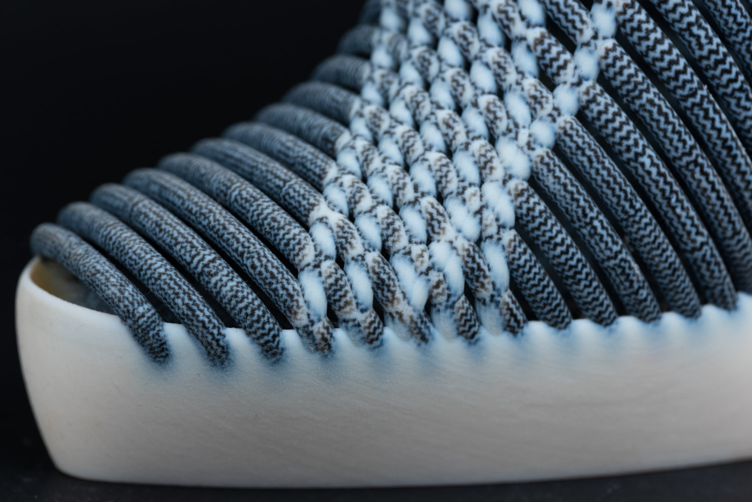 Details of the shoe made by combining 3D printing and ikat weaving. Image via Ganit Goldstein.