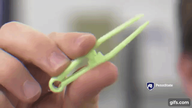 3D printed tweezers. Clip via Kijenzi/Penn State.
