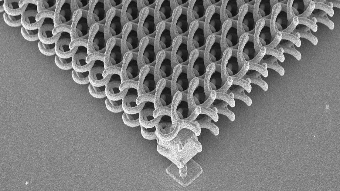 Nanostructure produced by laser-based deposition. Image via Fraunhofer IMM.