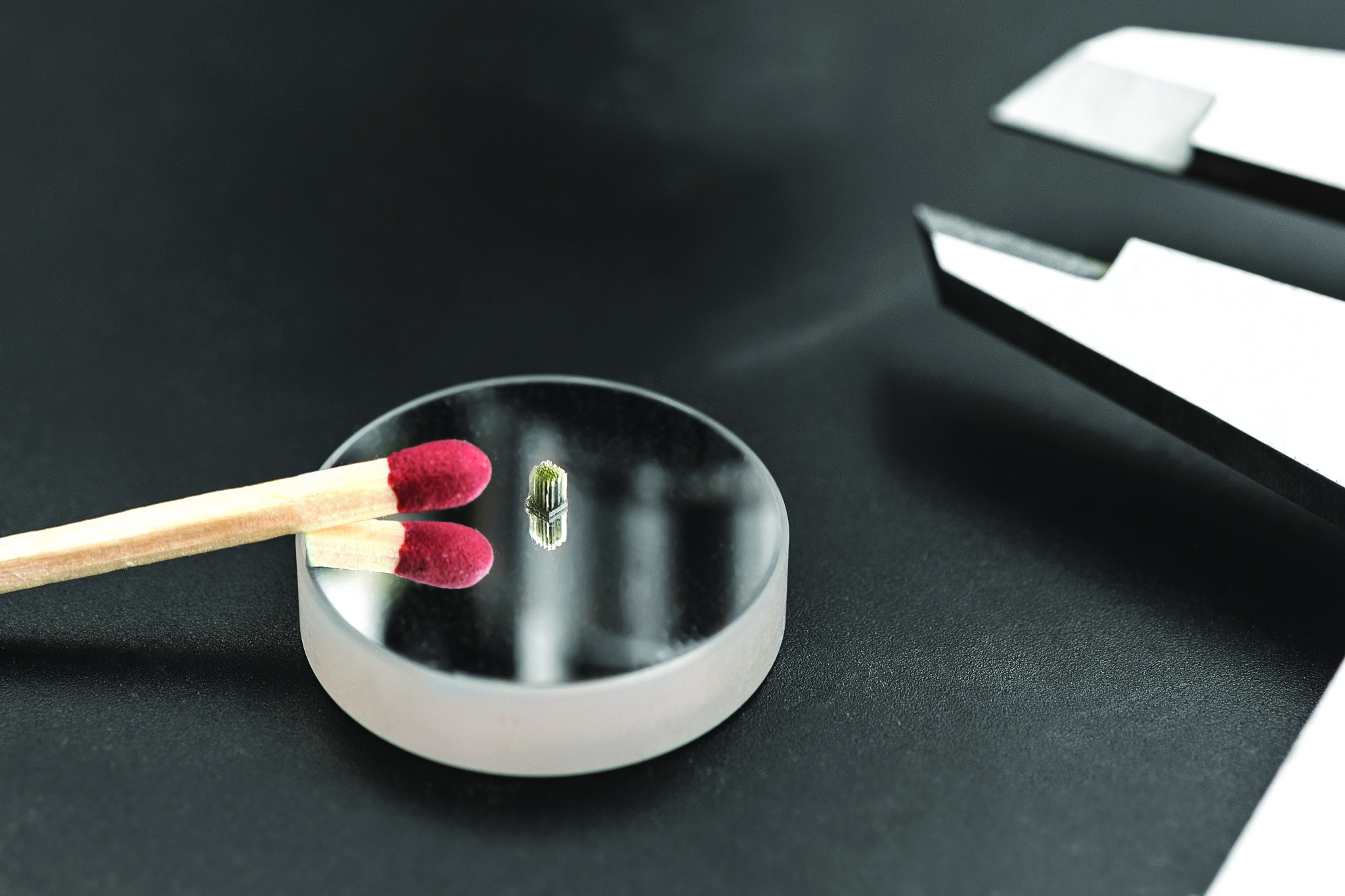 A 3D printed nanostructure smaller than the head of a matchstick. Photo via Nanofabrica.