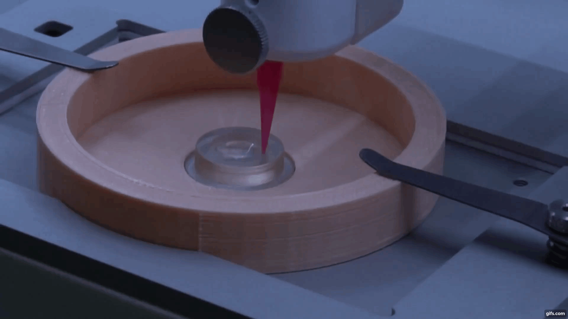 3D bioprinting of the liquid cornea. Clip via Pandorum Technologies Pvt.