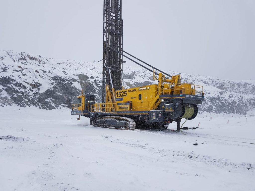 An autonomous electric 351 PitViper drill by Epiroc at the Aitik mine in Sweden. Image via Epiroc.