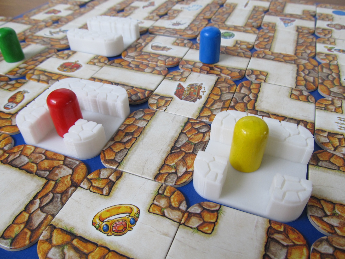 Custom 3D printed tiles for Labyrinth. Photo via MyMiniFactory.