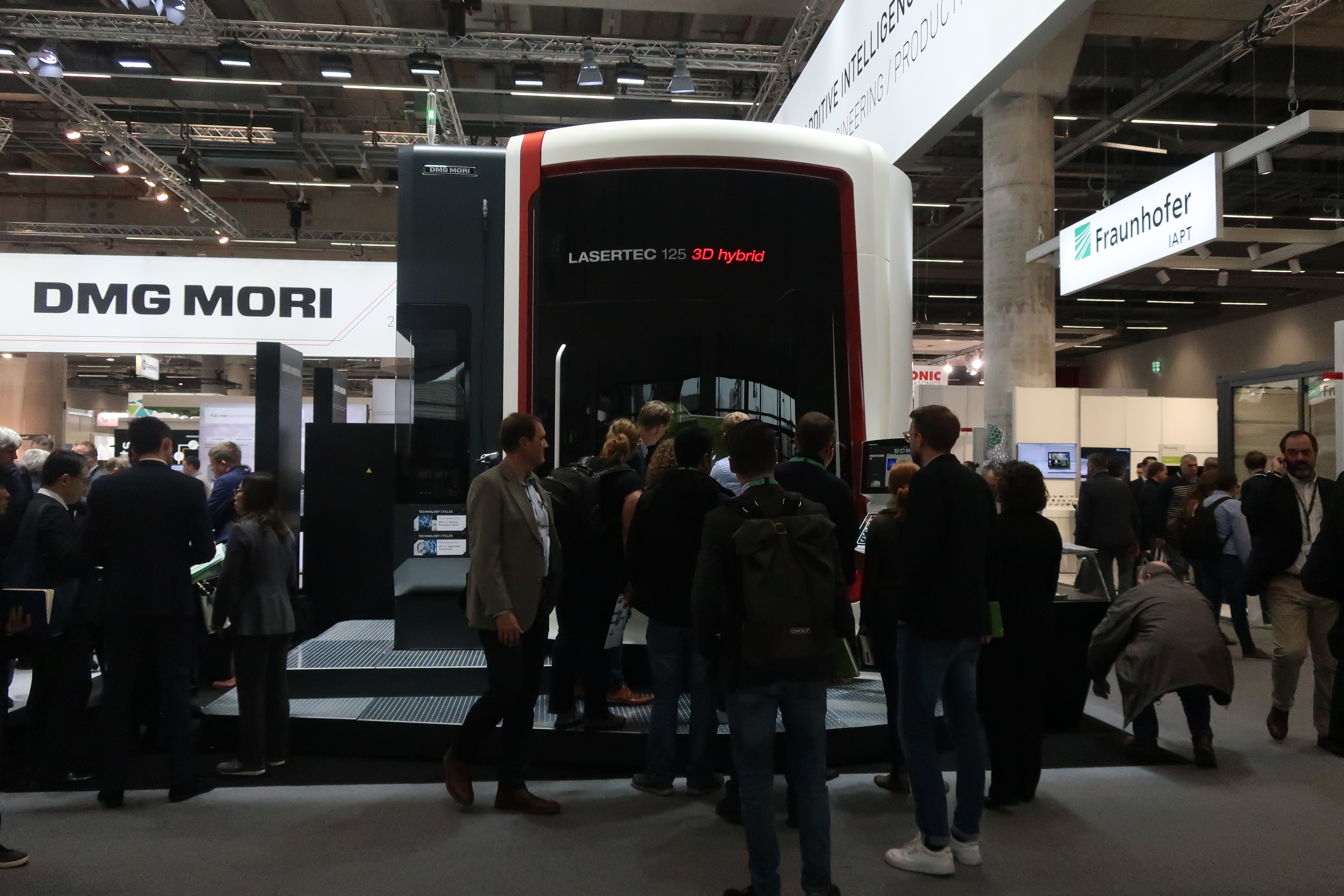 The DMG MORI LASERTEC 125 3D hybrid system at Formnext 2019. Photo by Beau Jackson