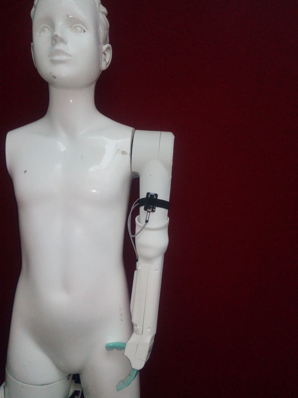 The SIMPA on a child-sized mannequin. Photo via the University of Lincoln.