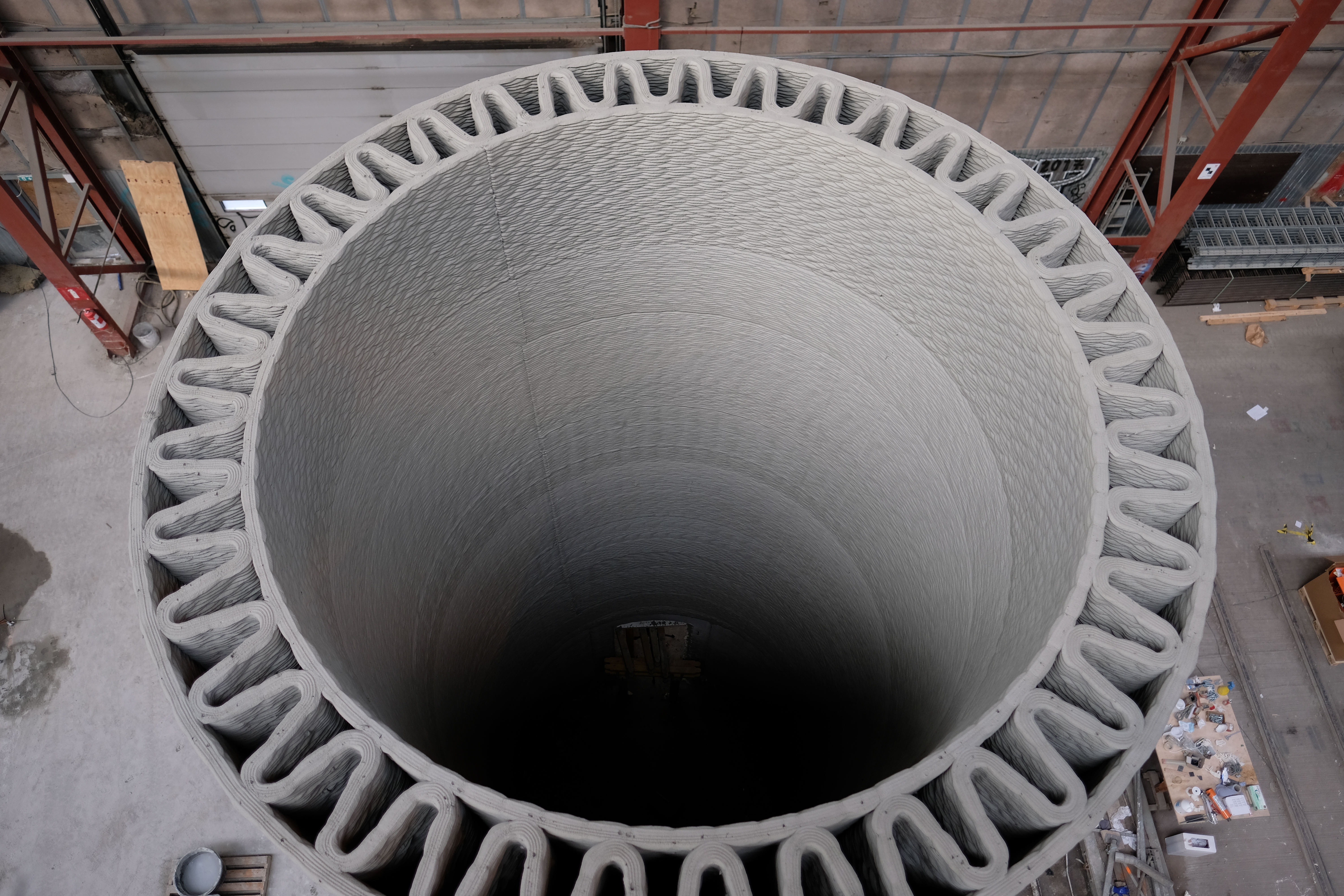 The partners have already 3D printed a 10m tall prototype pedestal. Photo via GE.