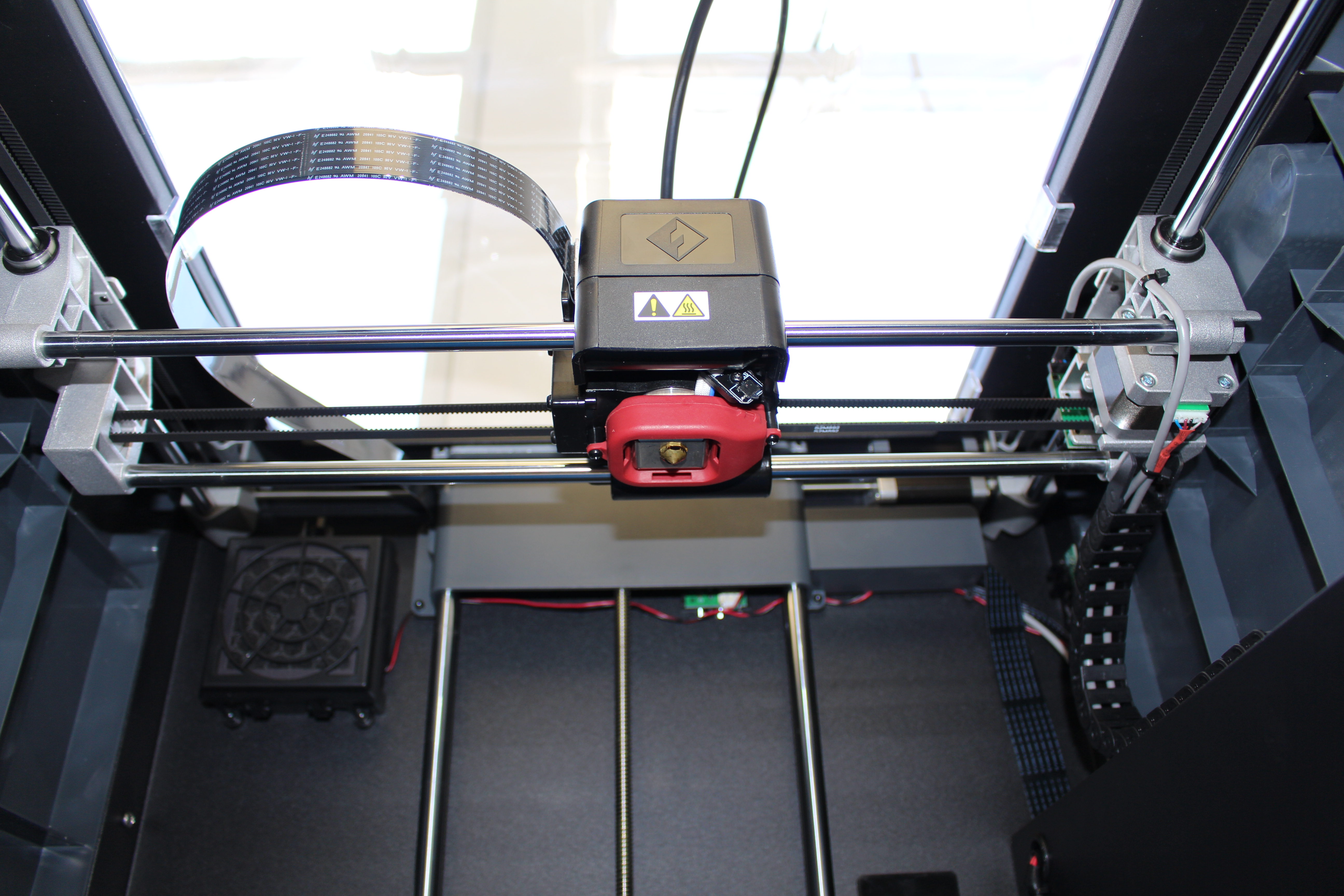 The extruder of the FlashForge Guider IIS. Photo by 3D Printing Industry.