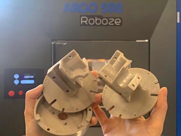 ROBOZE's 3D printed magnetic field sensor holders. 