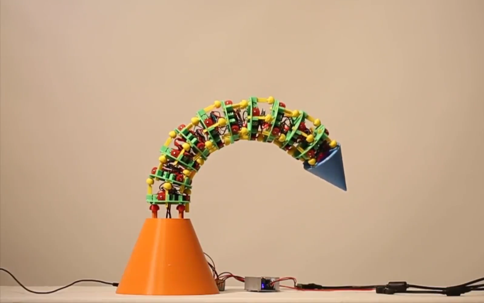 Scientists develop cheap ‘elephant trunk’ robot using 3D printing technology
