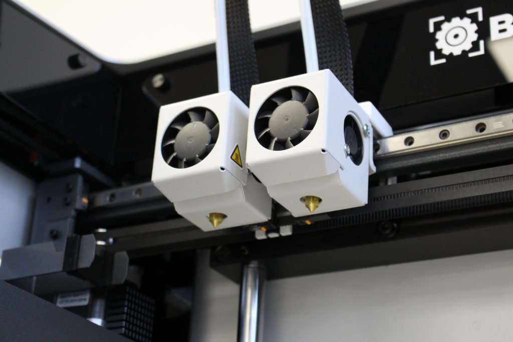 The Sigma D25 features two independent extruders with E3D hotends. Photo by 3D Printing Industry.