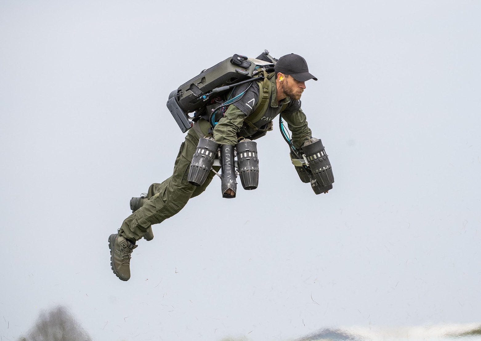 Gravity Founder Shows Off New Jet Pack By Flying Around Chicago