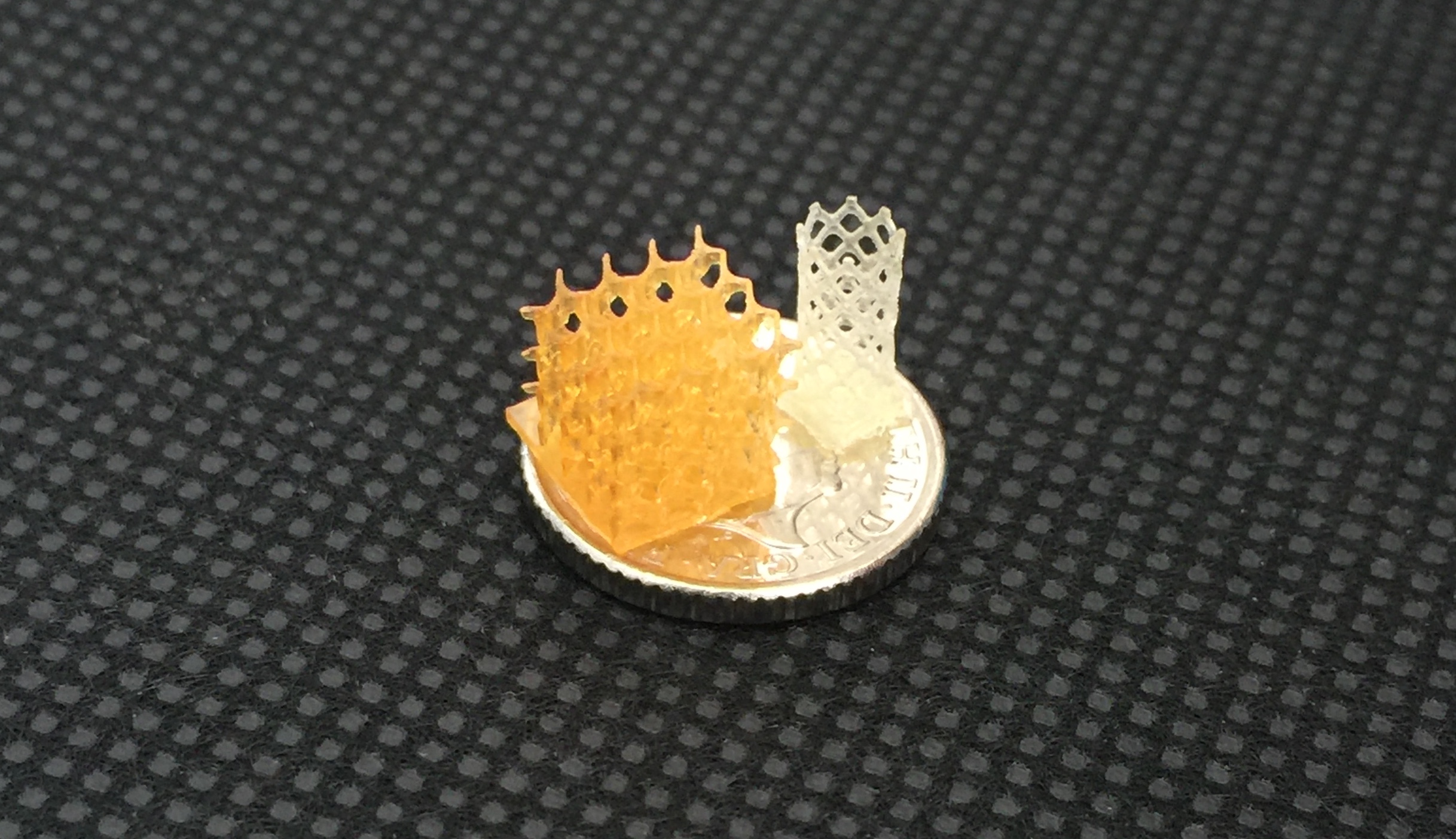 4D Biomaterials's 4Degra printed in a honeycomb structure. Photo via 4D Biomaterials.