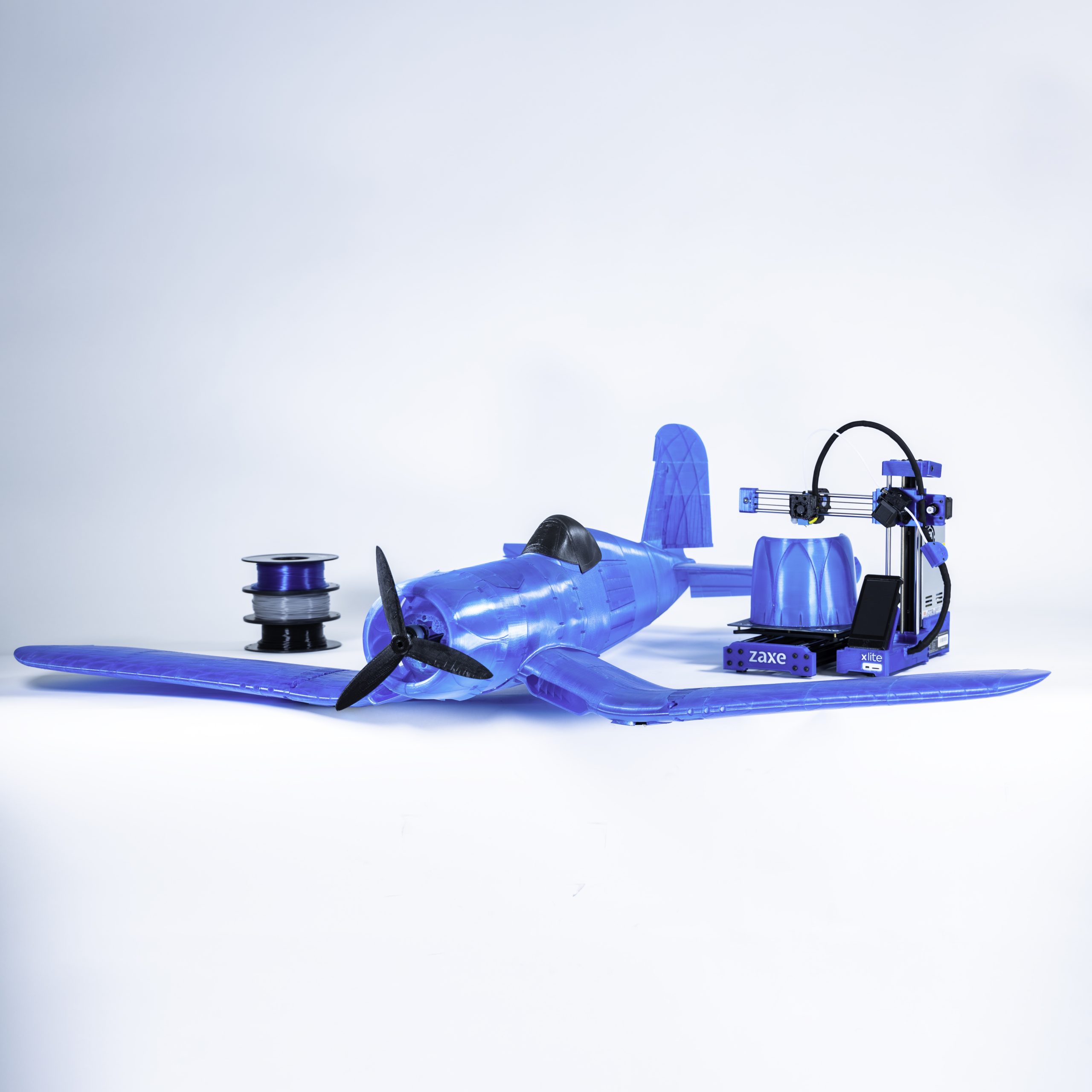A airplane model created with Zaxe's 3D printing ecosystem. Photo via Zaxe.
