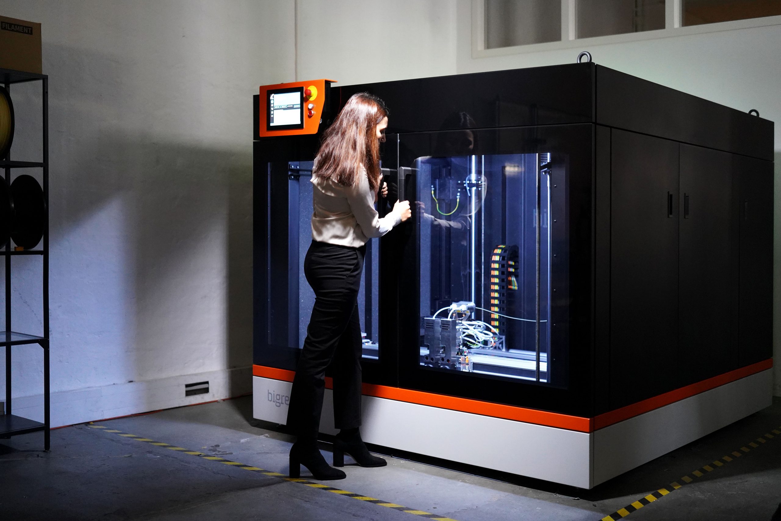 3D Printer Power Extruder  BigRep ONE Large-Scale 3D Printer
