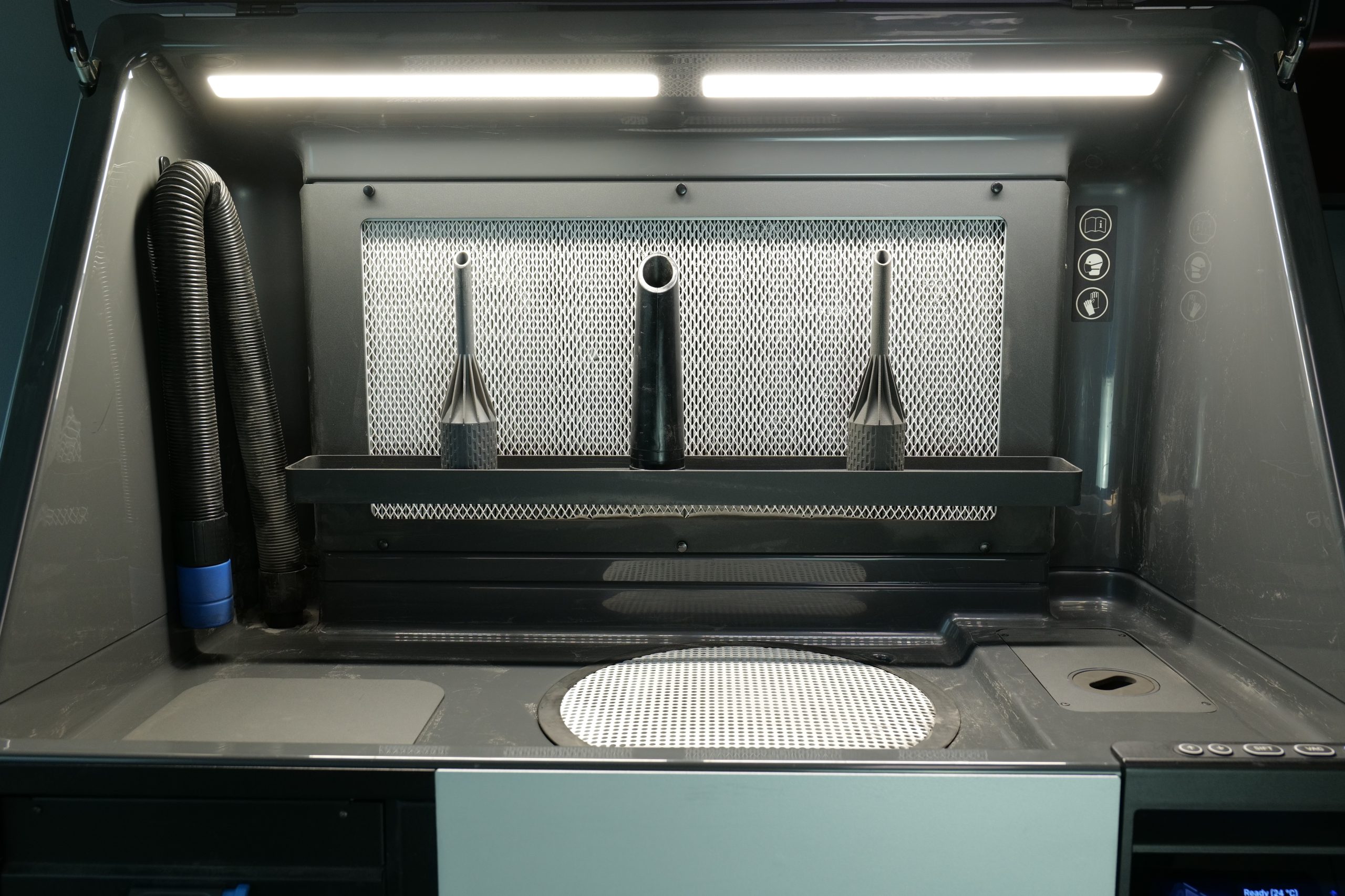 Fuse Sift post-processing system. Photos by 3D Printing Industry.