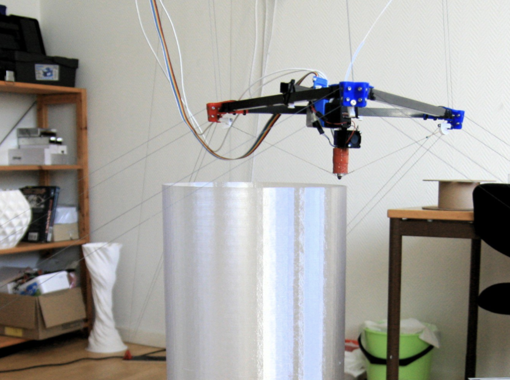 The fourth version of the Hangprinter in-action.