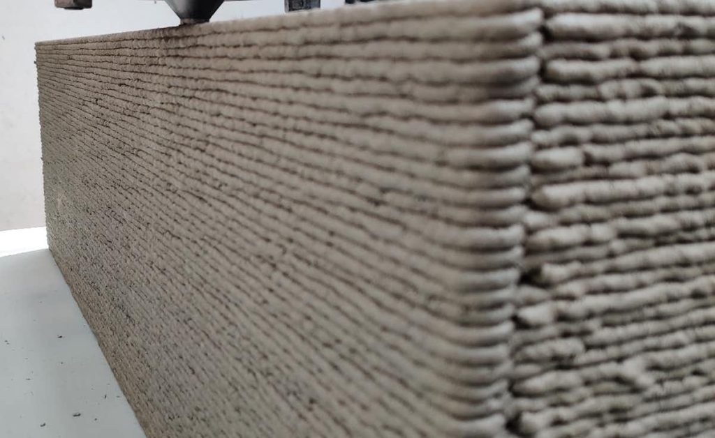 A section of 3D printed wall made partially from recycled aggregate. Photo via Mehdi Chougan. 
