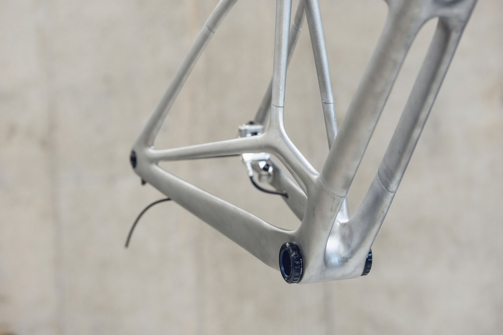 The bicycle frame was 3D printed in three parts and glued together. Photo via Bike Magazine.