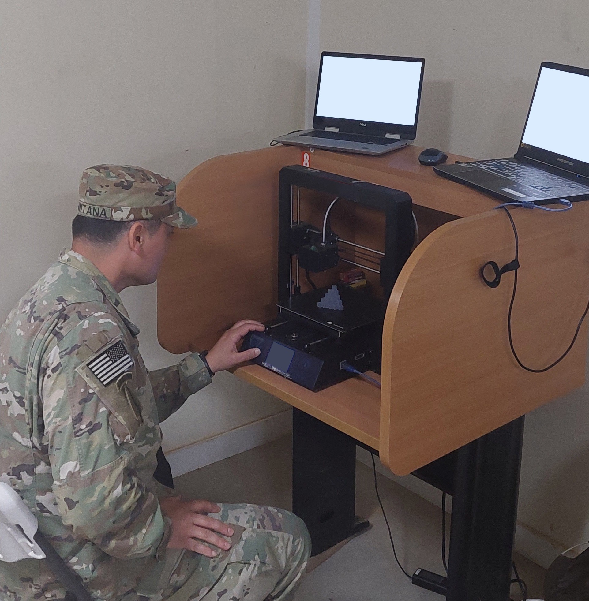 Soldiers from 7th SFG (A) tested the technology by repeatedly adding and printing additive manufacturing files using Defend3D’s VICI. Photo via US Army.