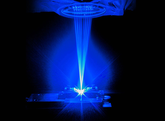 Un laser bleu Nuburu.  Photo via Nuburu. 