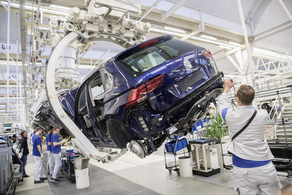 A Volkswagen Tiguan on the production line. Photo via Volkswagen Group.