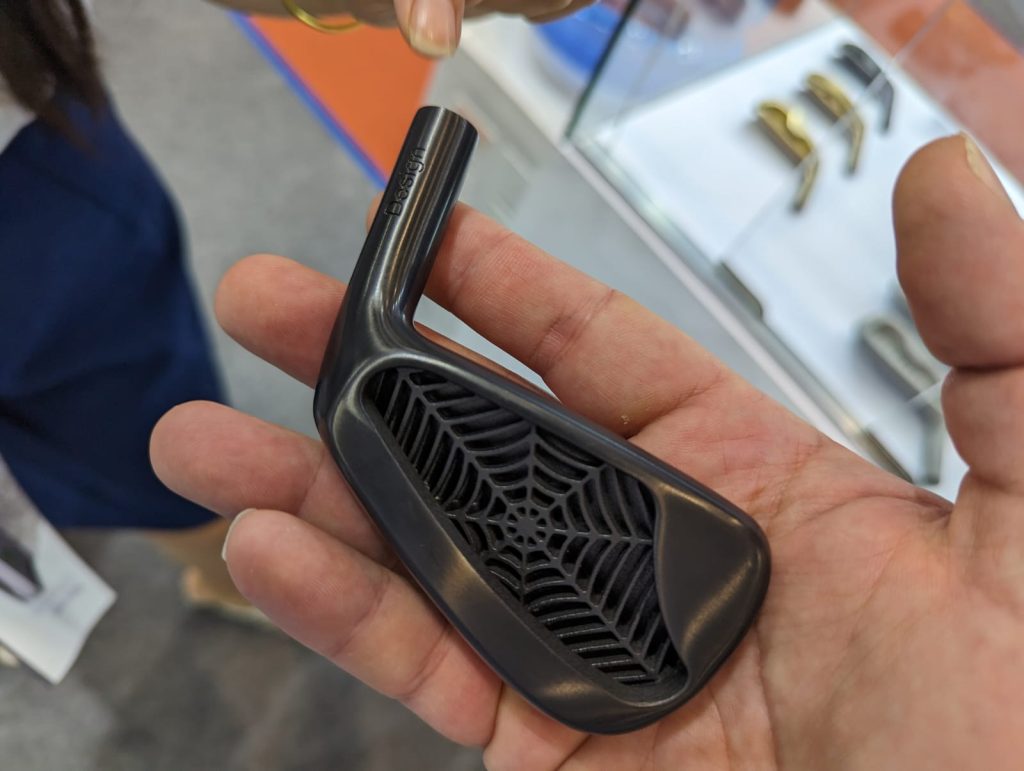 Golf club head 3D printed by EasyMFG. Image by 3D Printing Industry
